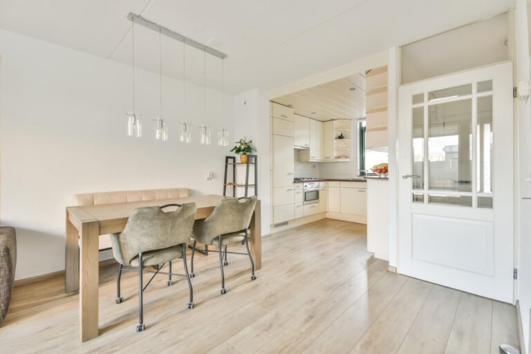 Opgeruimde_Woonkamer_Woning_op_Funda_verkopen.jpg