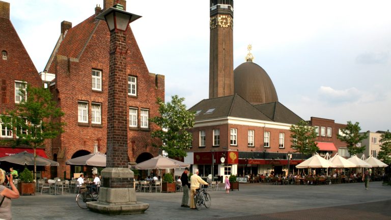 Verhuizen in of naar Waalwijk met Bravo Verhuizingen